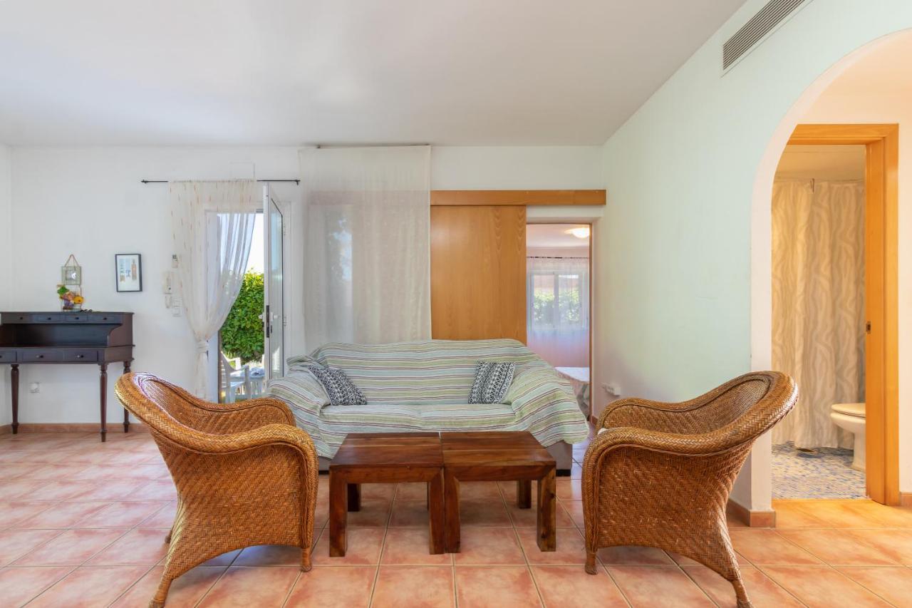 Villa Verde Piscina Pirvada Y Wifi L' Escala Luaran gambar